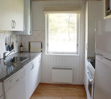 Four-bedroom Holiday In 50 بيت للعطل *